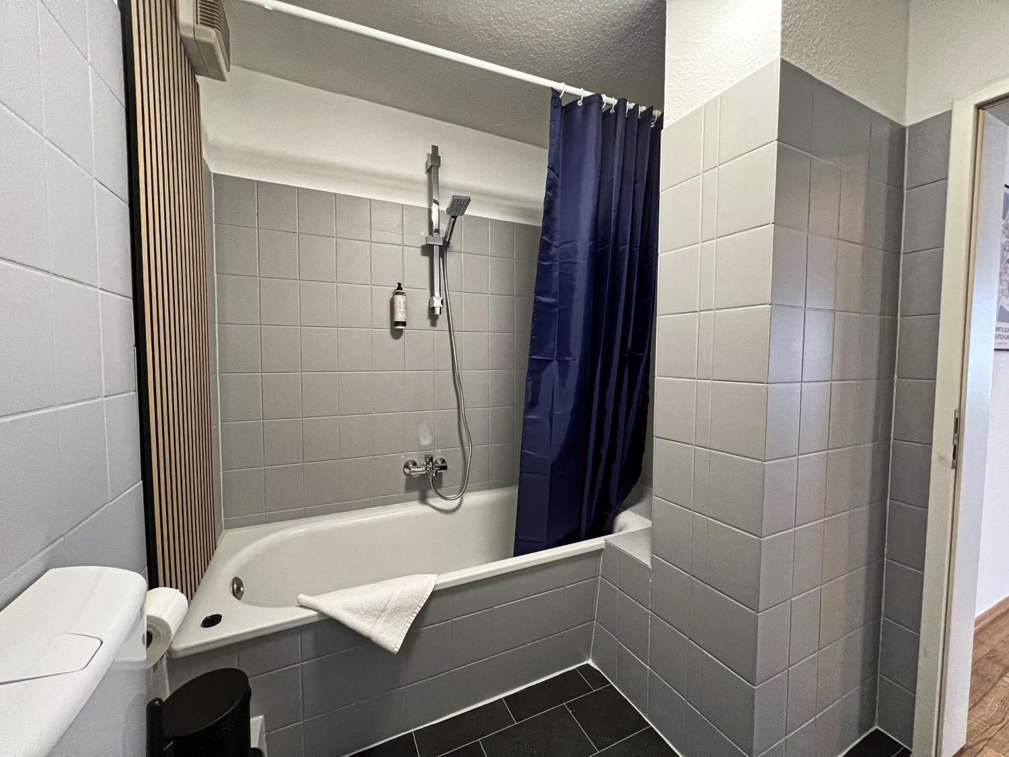 Nr 3 Lichtdurchflutetes Apartment Am Historischen Marktplatz 66 Qm #Cosiness Company 23 Schwerin  Exterior foto